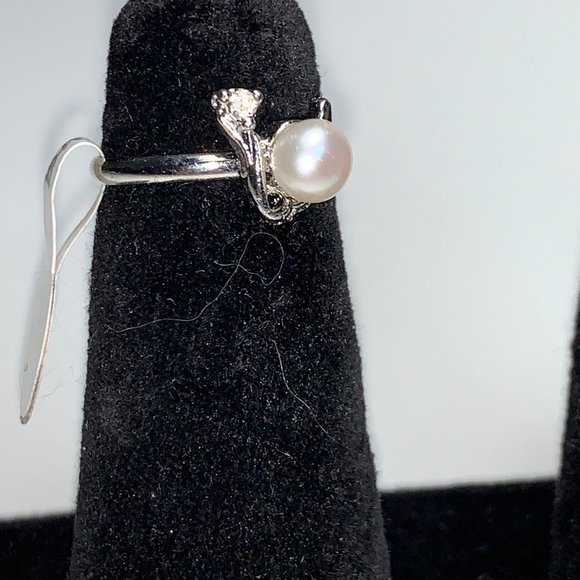 Faux Pearl and CZ SLP ring, size 7, Sizeable - Picture 3 of 12